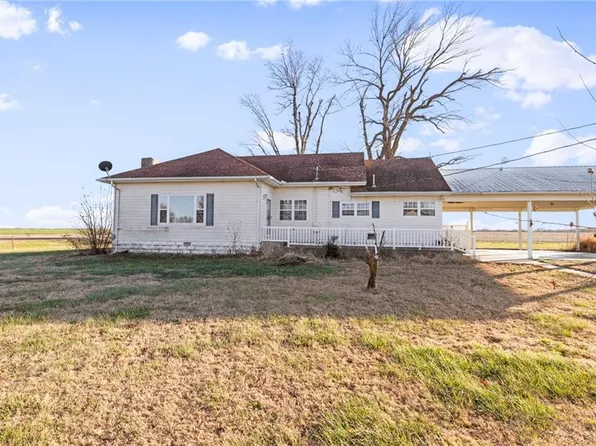 744 75th Hwy, Yates Center, KS 66783