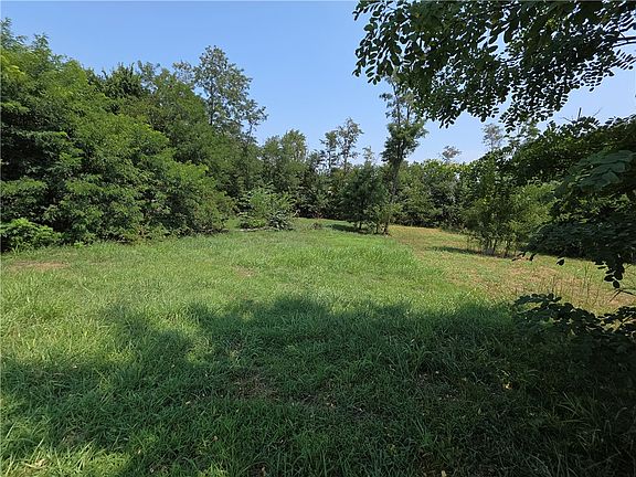 4th image of 6404 SW Fair View Blvd #24