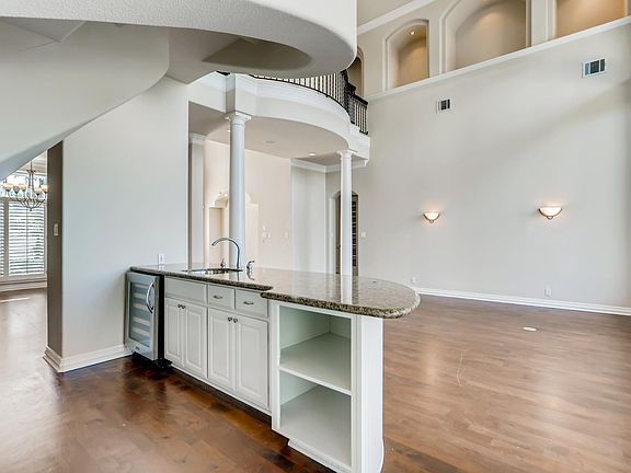 3rd image of 8513 Chalk Knoll Dr