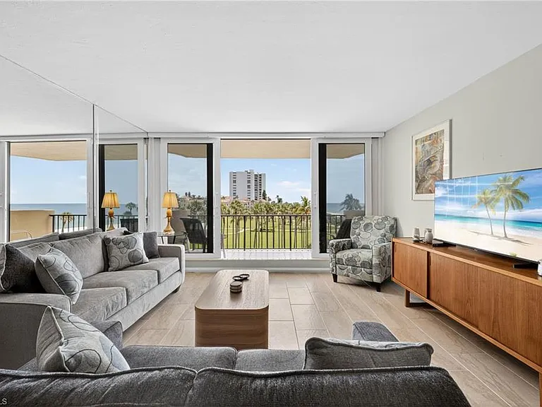 4001 Gulf Shore Blvd N #303 — Photo 4