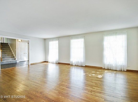 2nd image of 750 S Harvard Ct