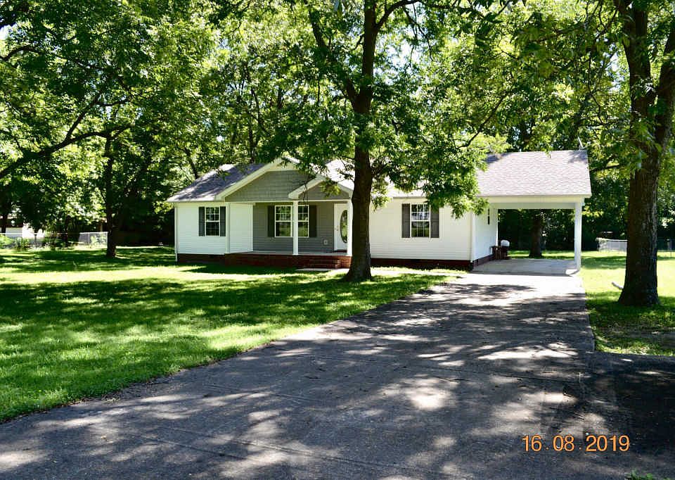 1st image of 105 Eagle Haven Dr