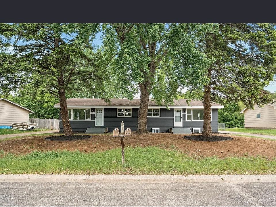 1st image of 827 Elm Creek Cir N