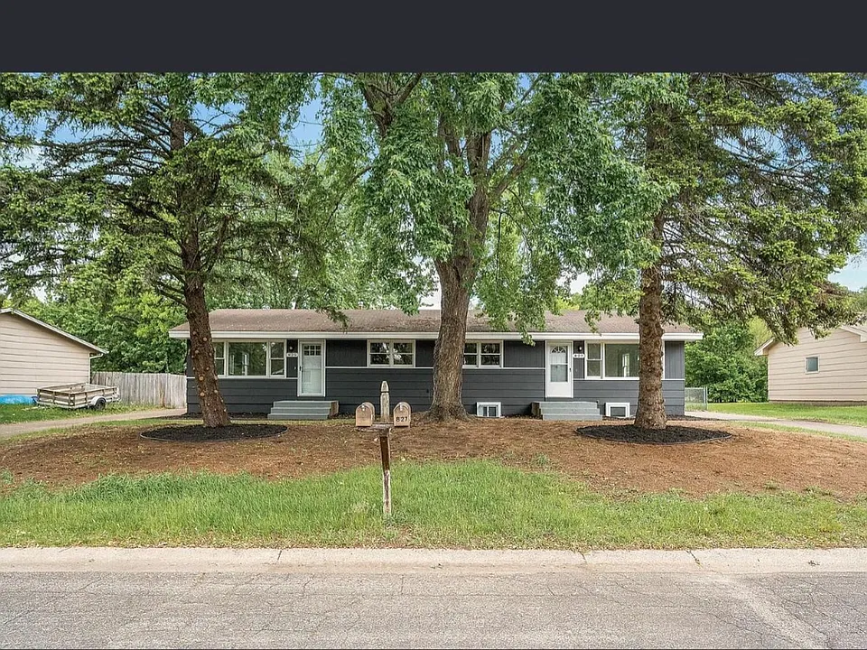 827 Elm Creek Cir N