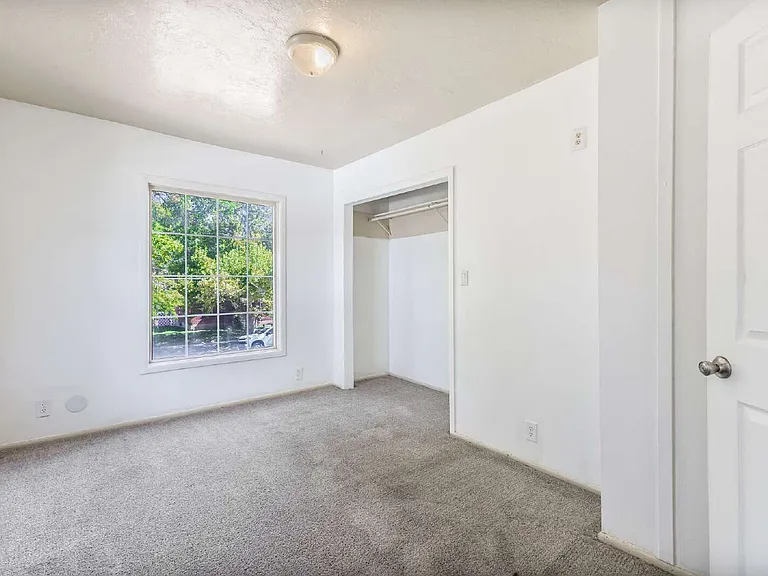3163 Jefferson Ave #3 — Photo 6