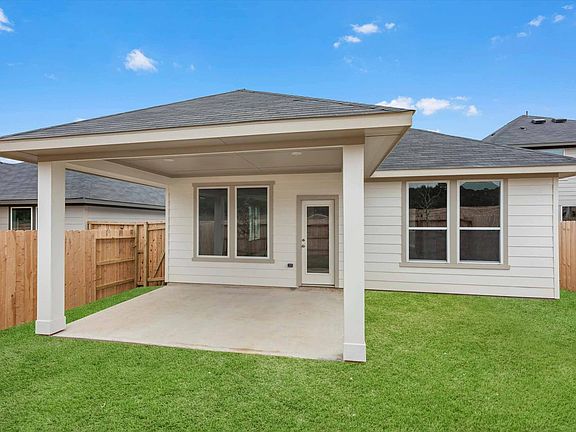 Covered Outdoor L iving