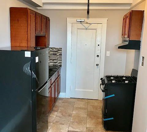 2nd image of 24 N Harrison St #104