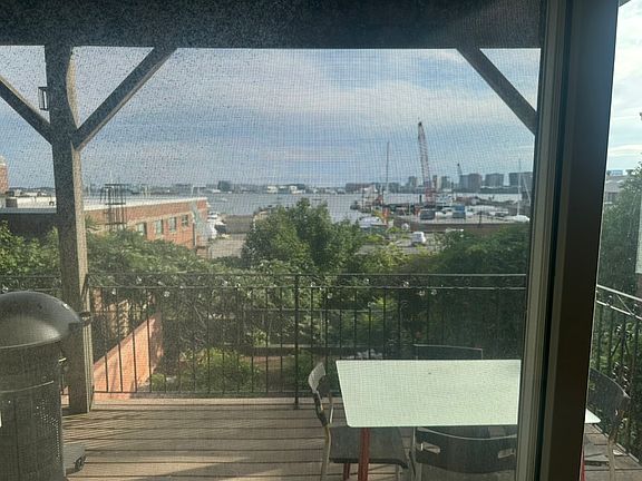 3rd image of 259 Webster St #1
