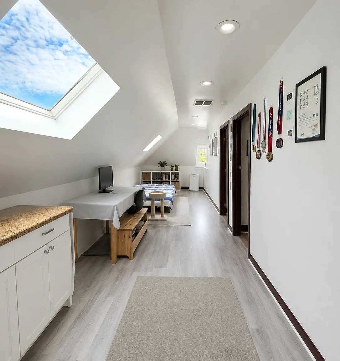 2 bed, $1,650 — Photo 2