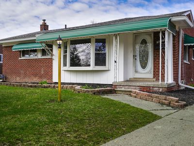 30075 Grandview St, Inkster, MI, 48141