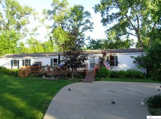 8403 Dawson Rd, Plattsmouth, NE 68048