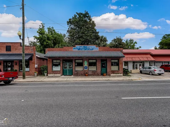 309 Bedell Ave, Woodbine, GA 31569