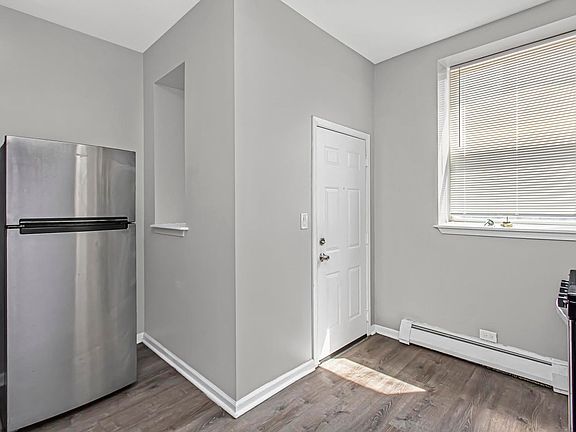 4th image of 4119-4129 S Ellis Ave #4125-2