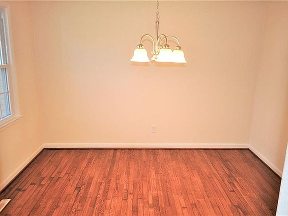 4th image of 4005 Merrifields Blvd