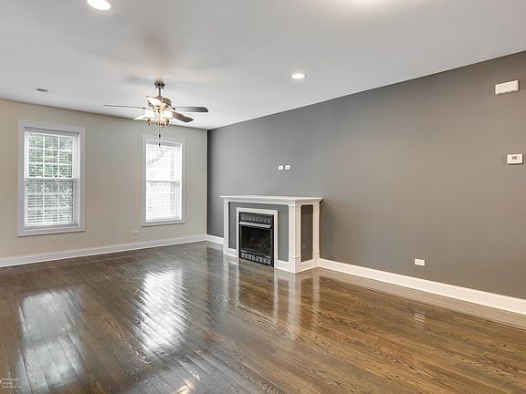 5th image of 3110 N Lawndale Ave #2