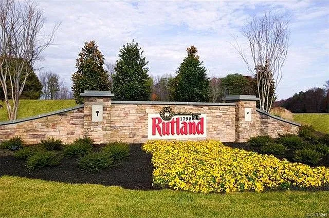 8079 Rutland Village Dr — Photo 1