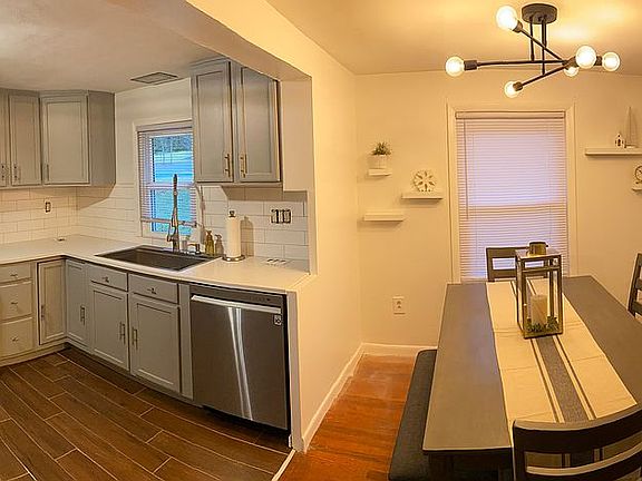 Kitchen/Dining Room.