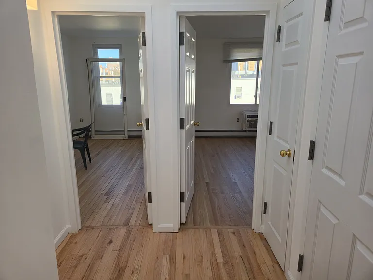 2087 Daly Ave #3 — Photo 7