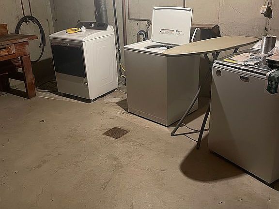 5th image of 2229 Fairway Dr