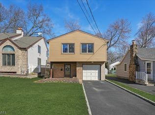 34 Irvington Rd, Parsippany, NJ 07054