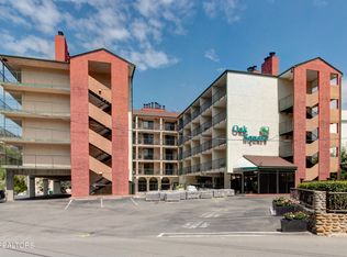 685 River Rd UNIT 304, Gatlinburg, TN 37738