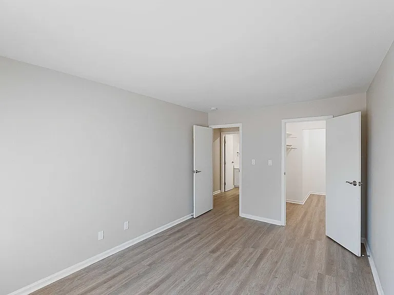 The Jefferson Apartments — Photo 205