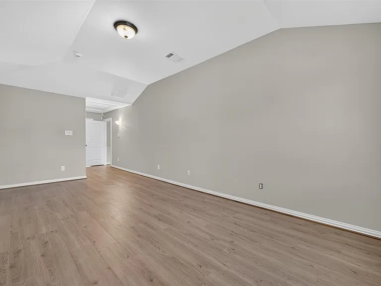 13423 Preston Cliff Ct — Photo 32