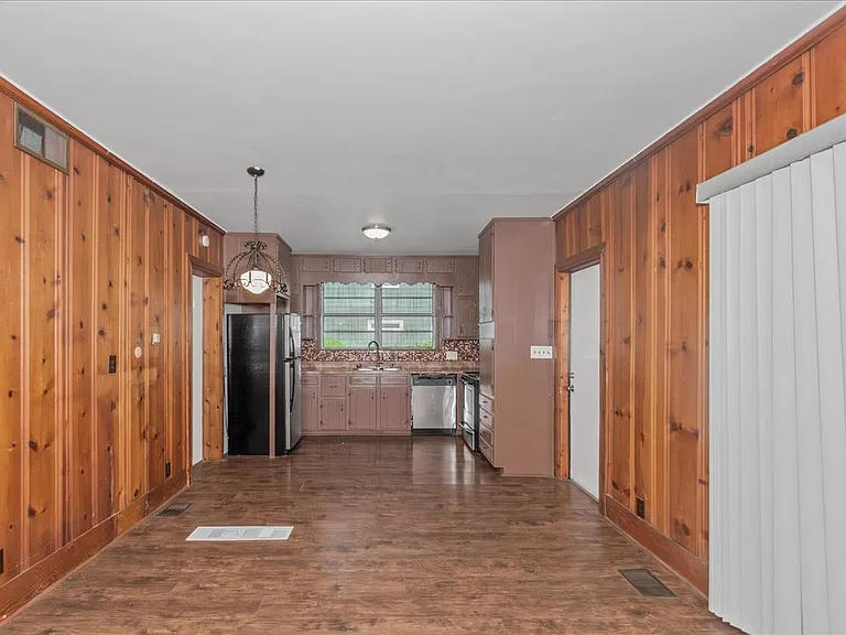 3160 Lake Ave — Photo 17
