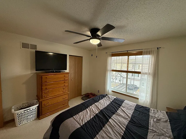 15539 Float Ln — Photo 11