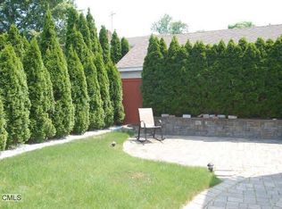 4 Moshier St, Greenwich, CT 06831