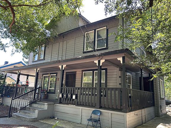 3rd image of 1656 Pine St