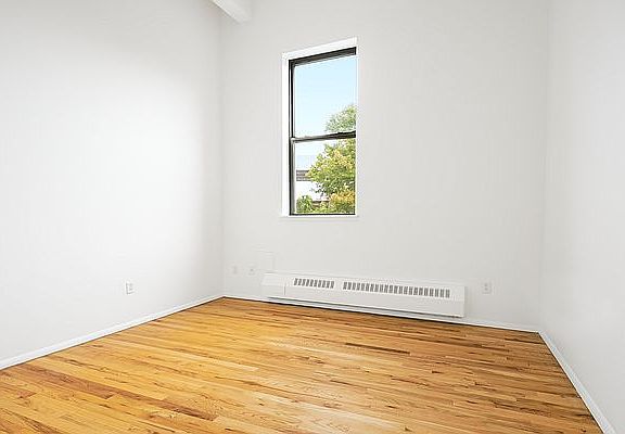 4th image of 204 Huntington St APT 2S