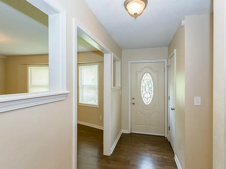 6490 N Delta Ave — Photo 3