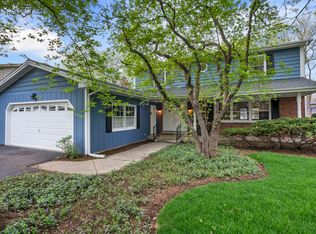 1157 Mary Ln, Naperville, IL 60540