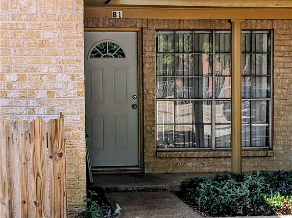 514 E 30th St #B-1, Bryan, TX 77803