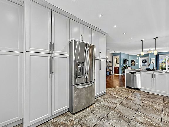 5th image of 76 Shalom Way