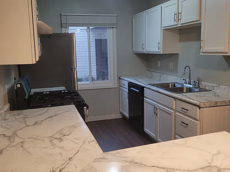 10750 Rockford Rd #103 — Photo 4