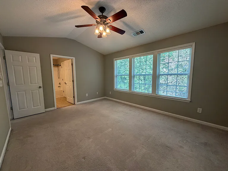 10905 Wittenridge Dr — Photo 22