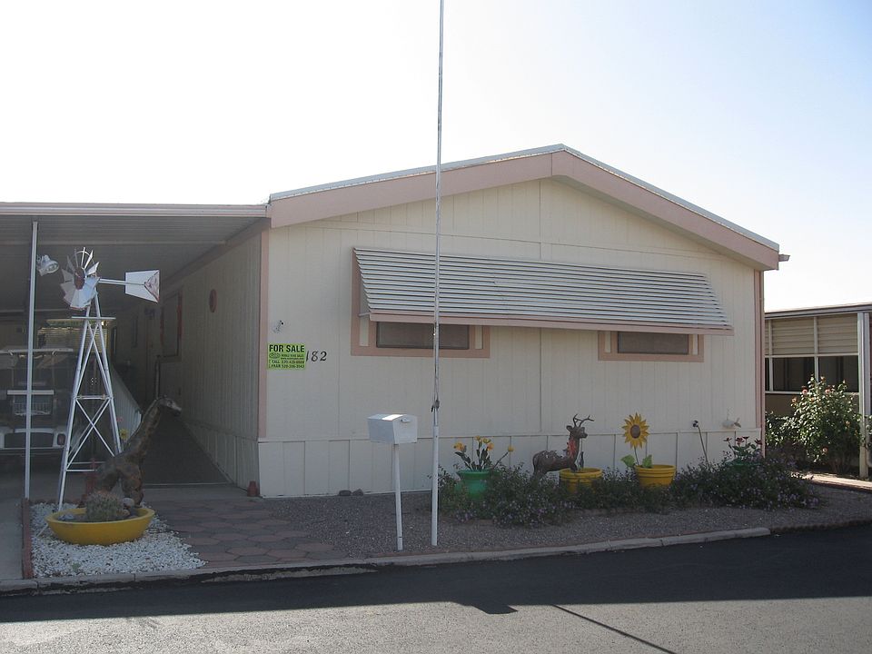 Beautiful home in 55+ Co Op