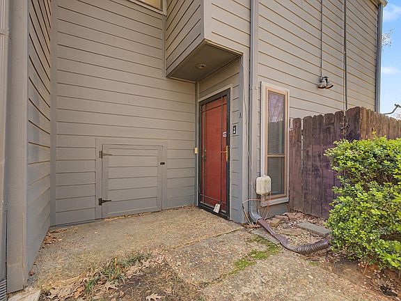 5th image of 3983A Grahamdale Cir #3983A