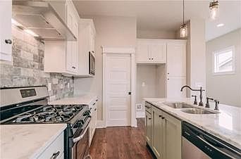 3rd image of 734 N 5th St #C