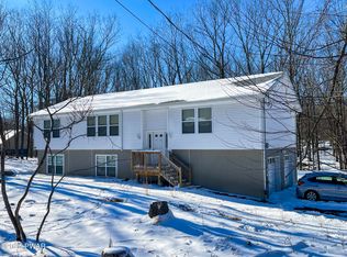 223 Primrose Ln, Milford, PA 18337