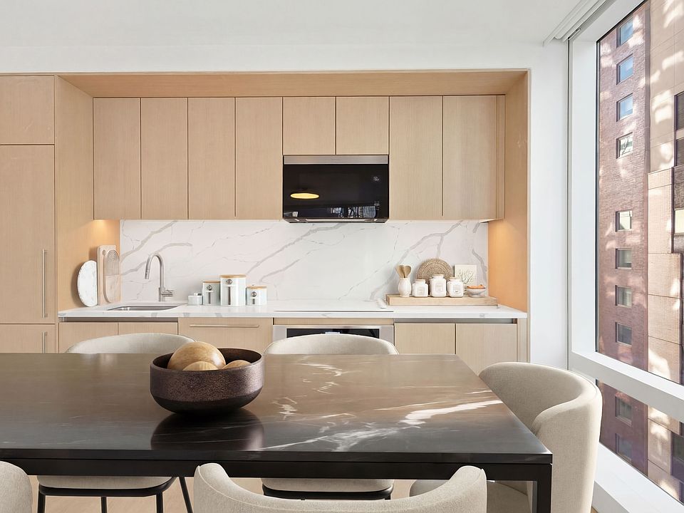 1st image of 7 Platt St #24F