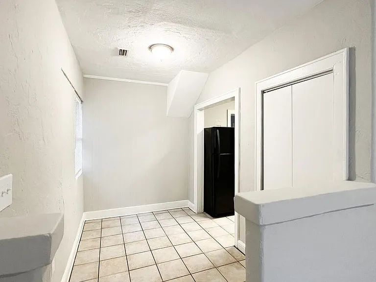 319 NW 16th Ave — Photo 108