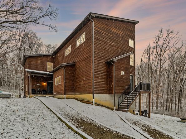 18004 Buckingham Rd, Logan, OH 43138