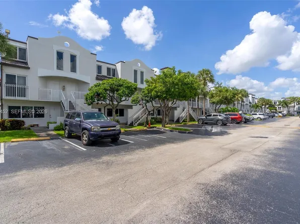 8630 NW 5th Ter #16202, Miami, FL 33126