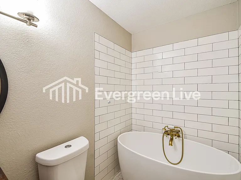 8549 Wild Cherry Dr — Photo 10