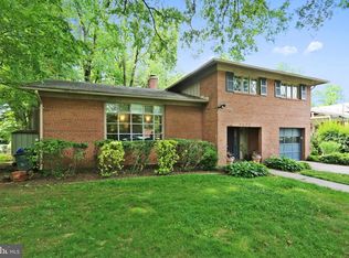 9802 Inglemere Dr, Bethesda, MD 20817