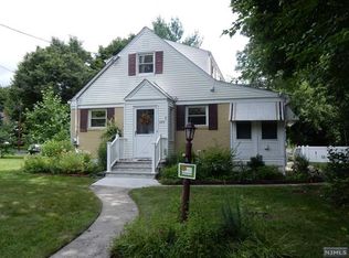 1103 E Ridgewood Ave, Ridgewood, NJ 07450