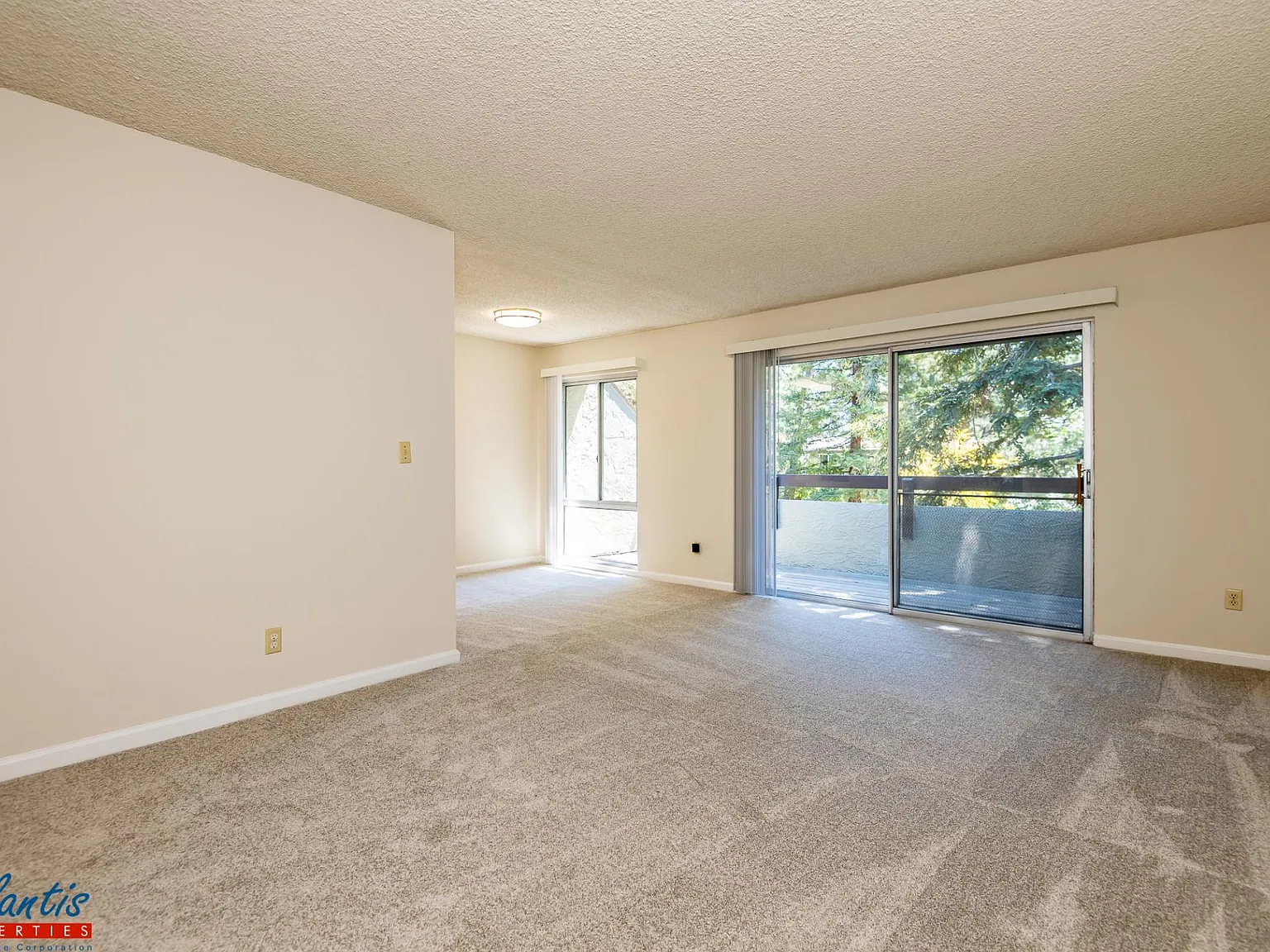 2 bed, 959 sqft, $2,745 — Photo 2